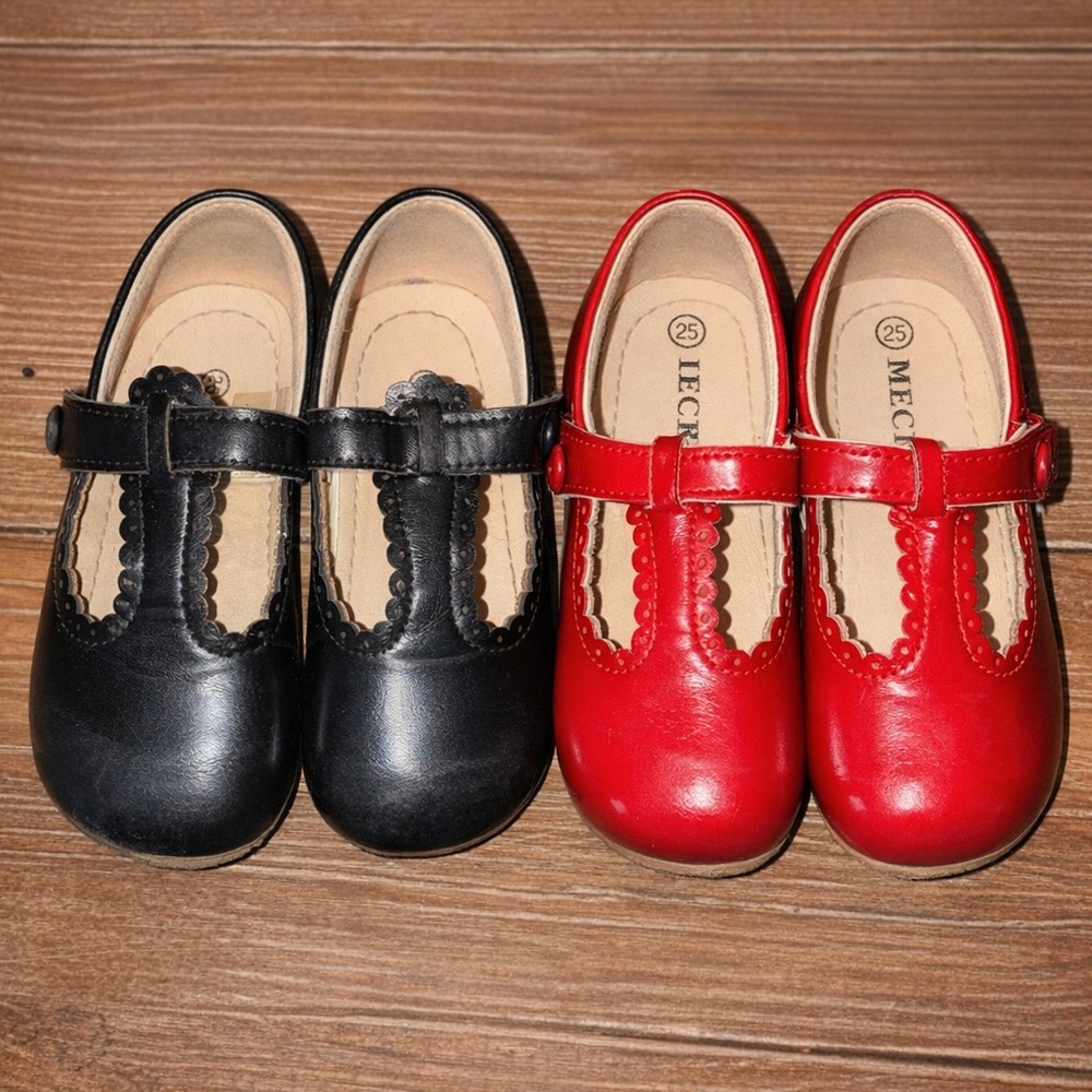Bundle of kids shoes size 8